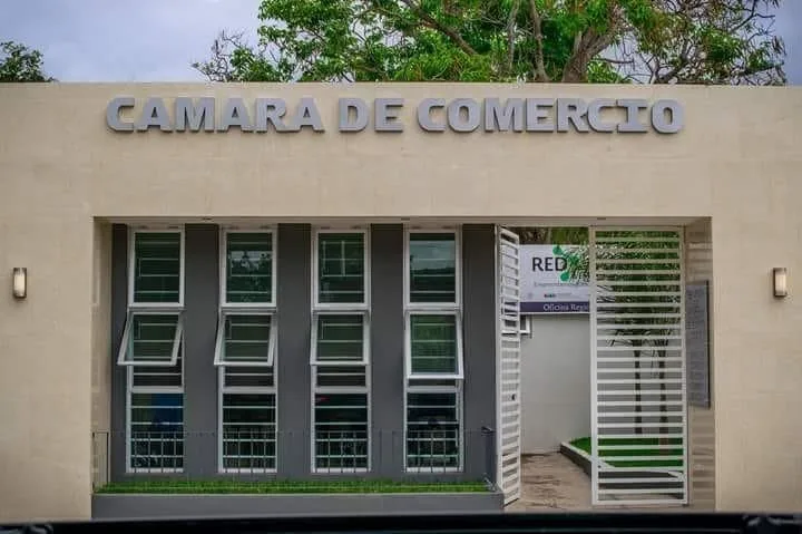 FACHADA DE LA CAMARA DE COMERCIO EN AUTLAN